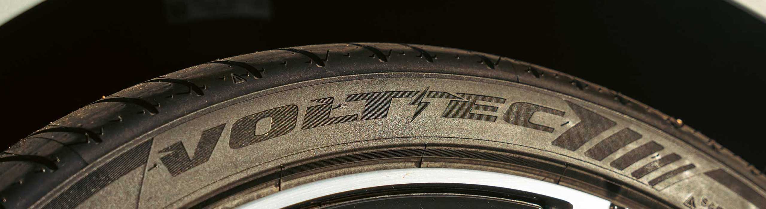 close up sidewall shot of lexani volt ec ev tire